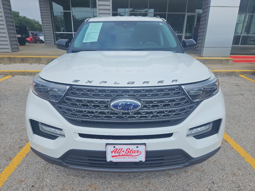 Used 2022 Ford Explorer XLT w/ Equipment Group 202A RWD image 3