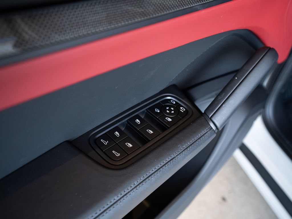 New 2026 Porsche Cayenne GTS AWD/4WD image 22