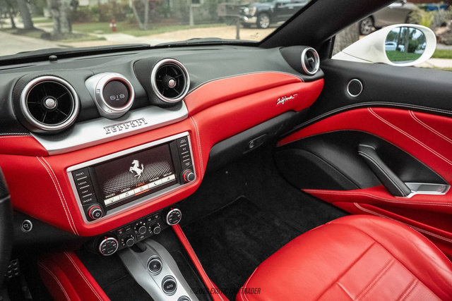 Used 2016 Ferrari California T image 61