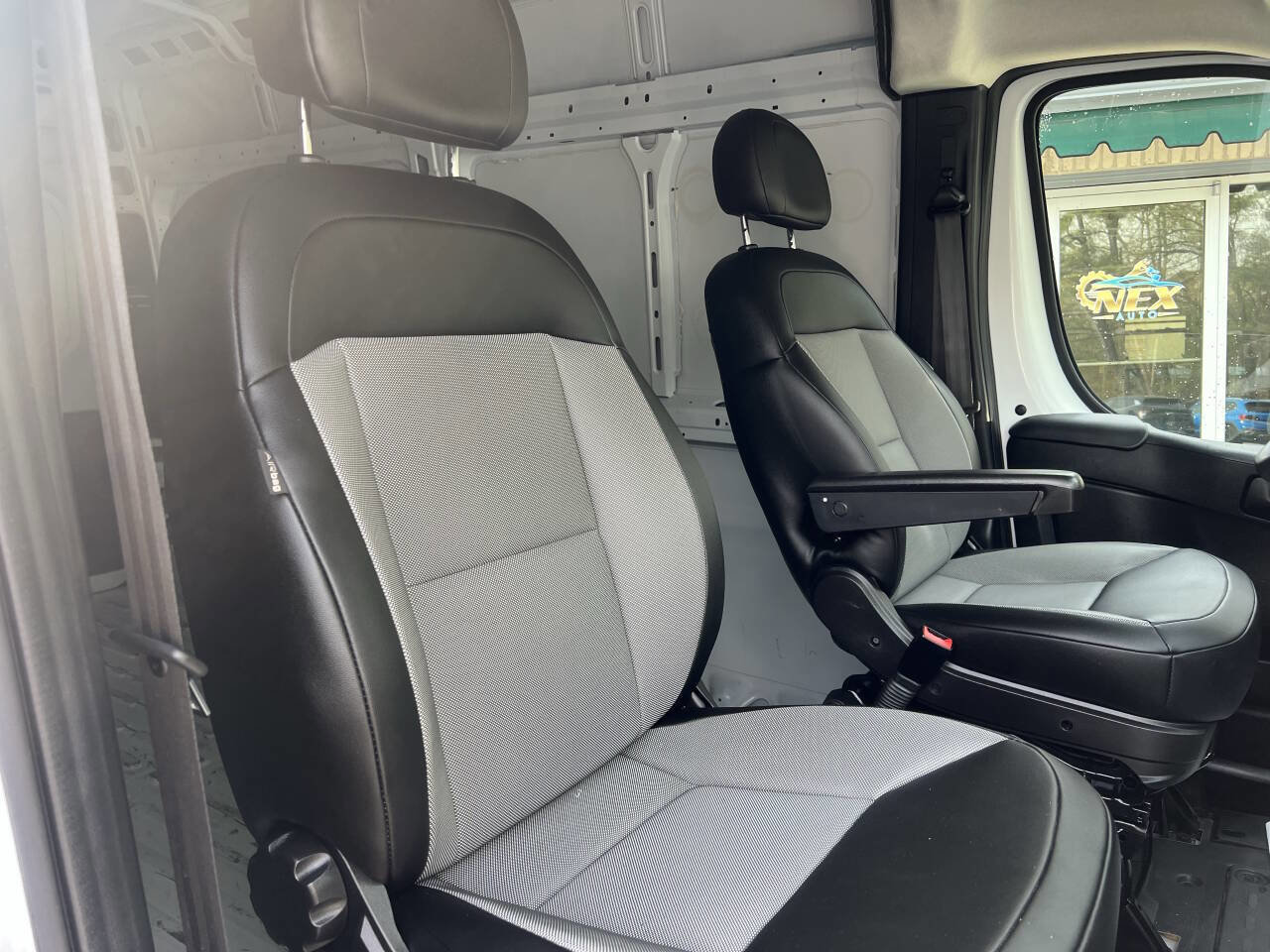 Used 2023 RAM ProMaster 1500 image 9