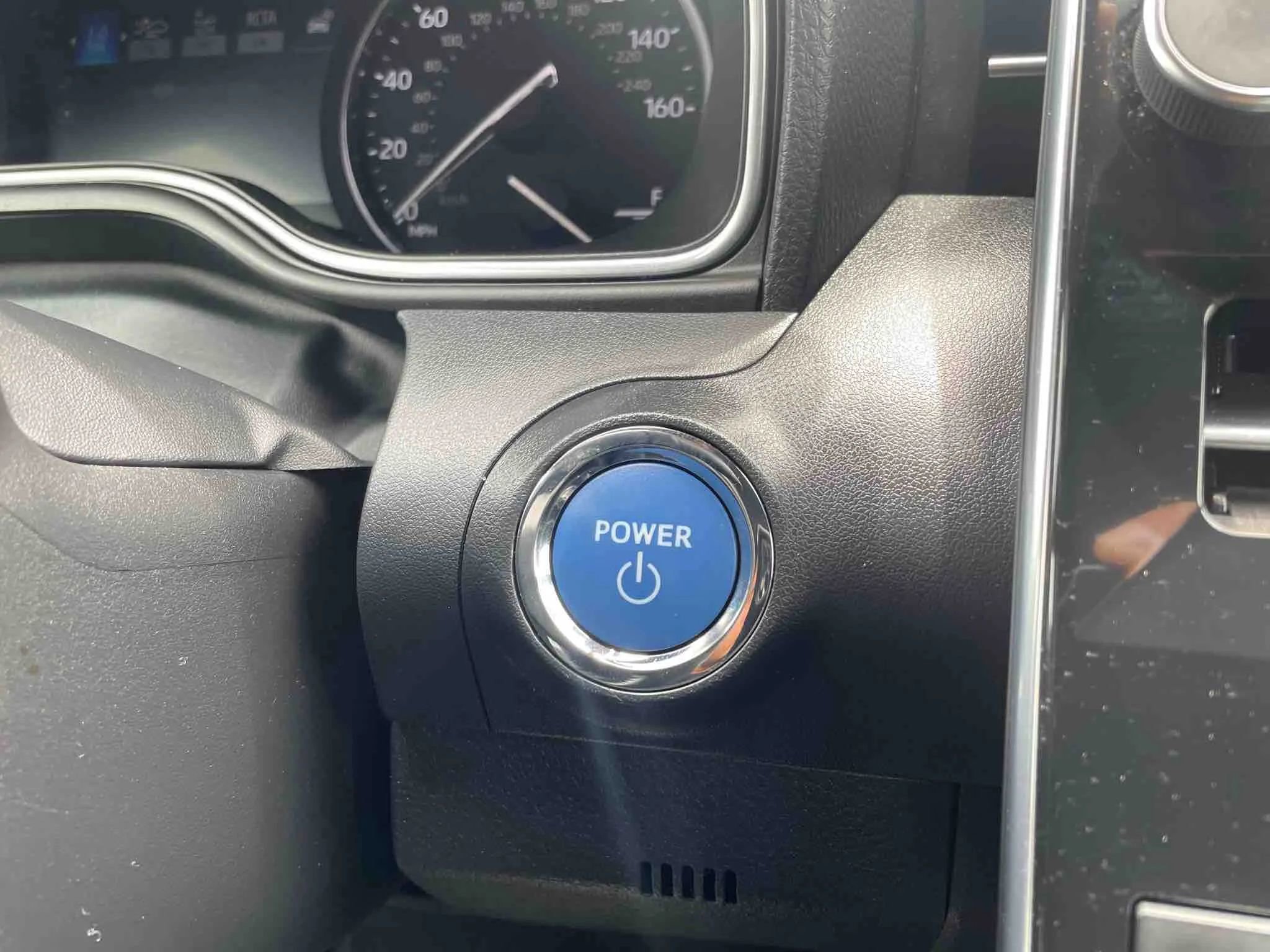 Used 2019 Toyota Avalon XLE image 35