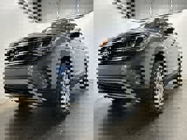 Used 2023 Volkswagen Atlas Cross Sport SE w/ Panoramic Sunroof Package image 28