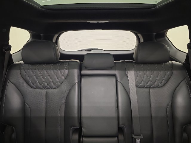 Used 2023 Hyundai Santa Fe Calligraphy AWD/4WD image 22