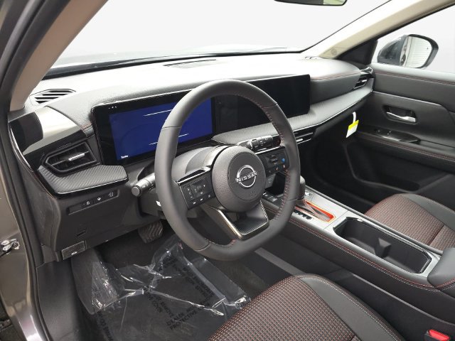 New 2027 Nissan Kicks SR w/ SR Premium Package FWD image 16