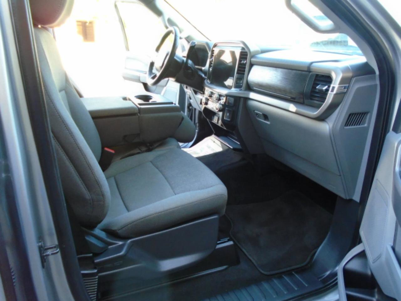 Used 2025 Ford F150 XLT w/ Equipment Group 301A Standard RWD image 15