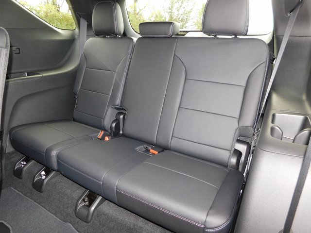 New 2026 Chevrolet Traverse LT w/ Enhanced Driving Package image 33