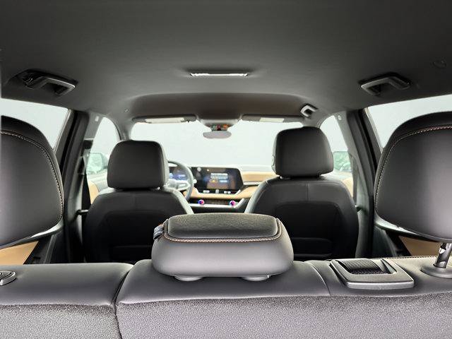 New 2026 Chevrolet Equinox ACTIV w/ Convenience Package III AWD/4WD image 8