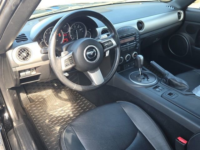 Used 2010 MAZDA MX-5 Miata Grand Touring w/ Premium Pkg image 2