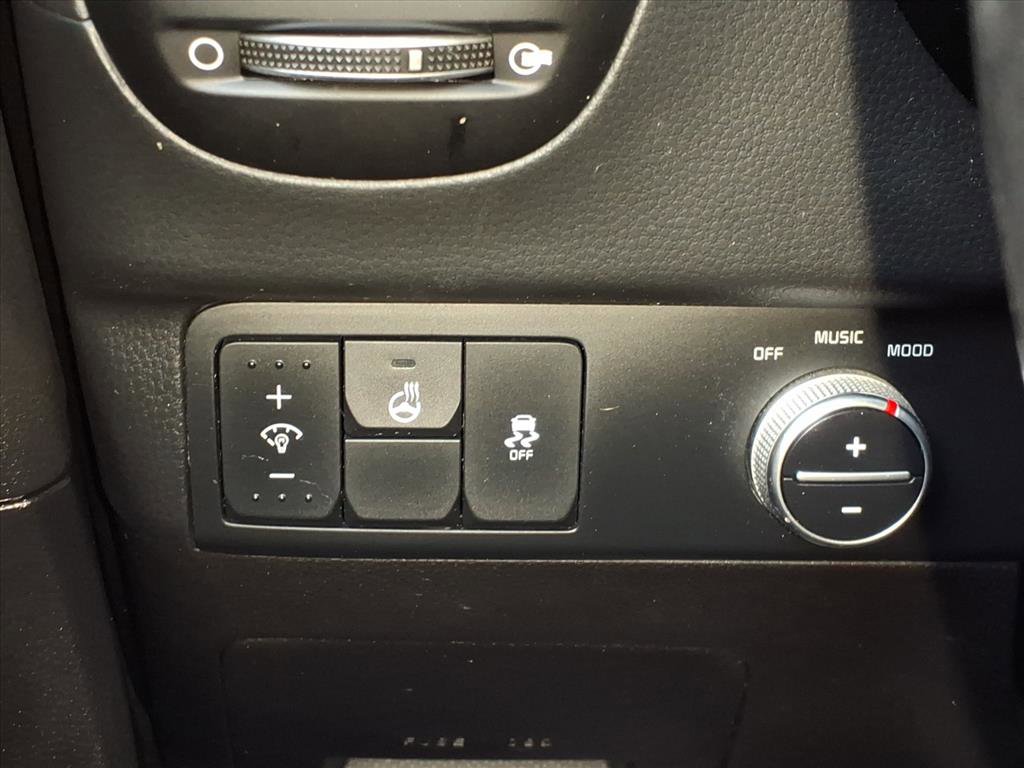 Used 2015 Kia Soul + w/ Primo Package image 17