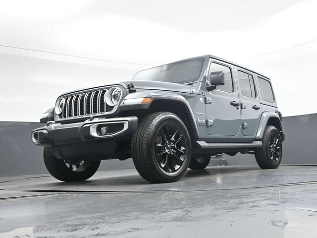 Used 2024 Jeep Wrangler Unlimited Sahara w/ Technology Group AWD/4WD image 36