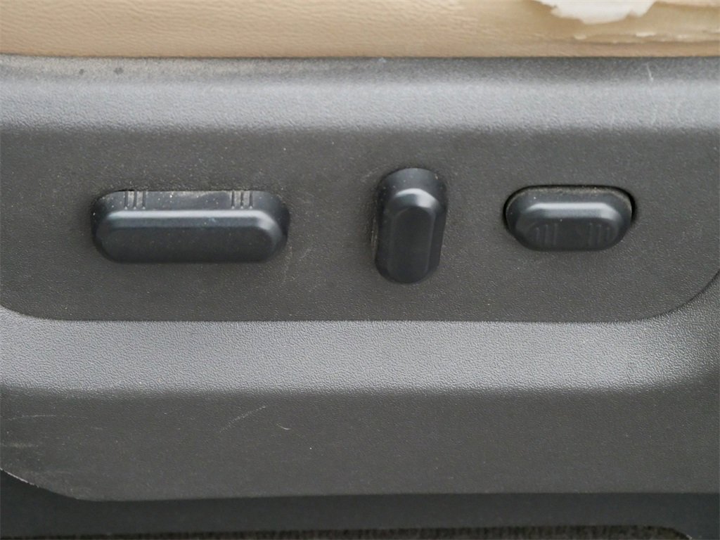 Used 2016 Ford F250 Lariat w/ Chrome Package image 20