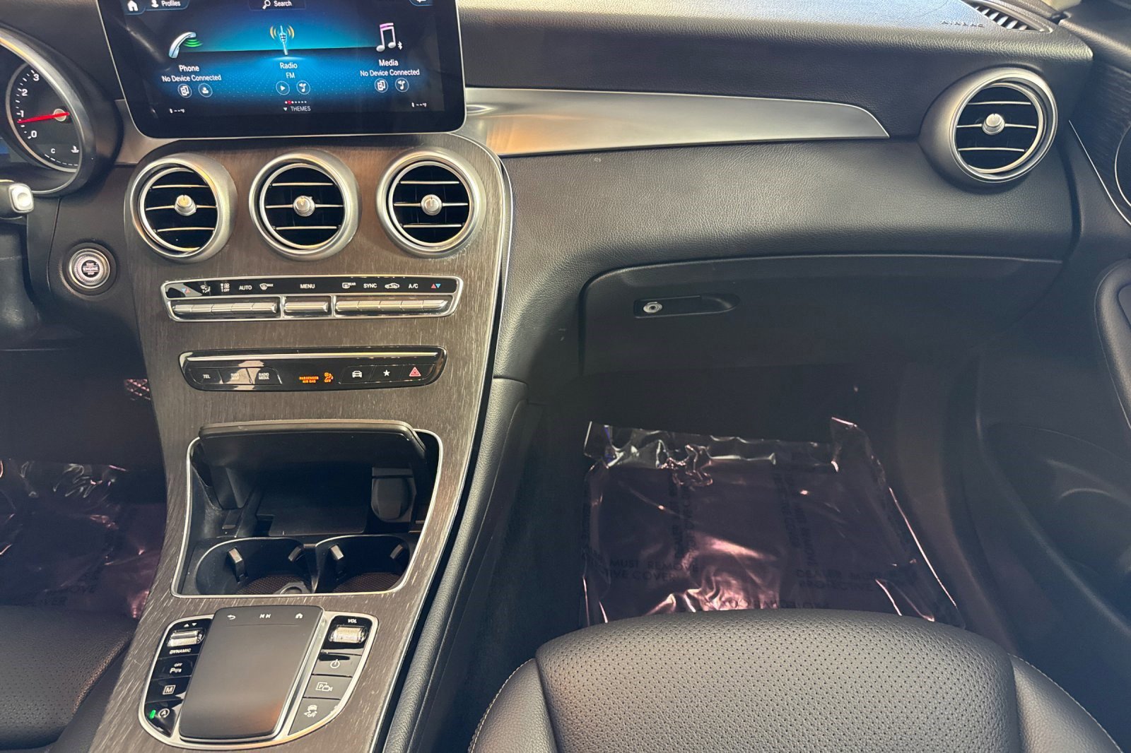 Used 2022 Mercedes-Benz GLC 300 image 27