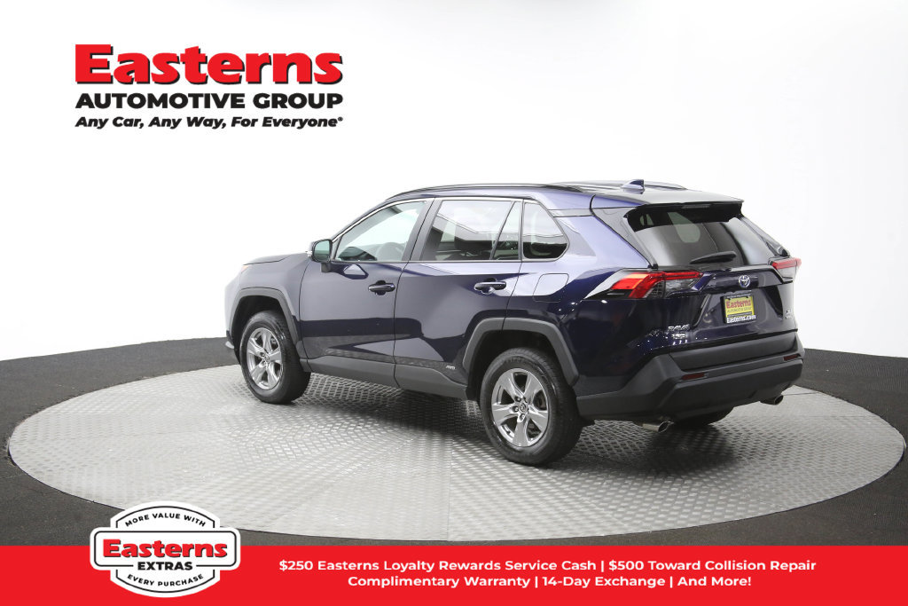 Used 2024 Toyota RAV4 XLE AWD/4WD image 63