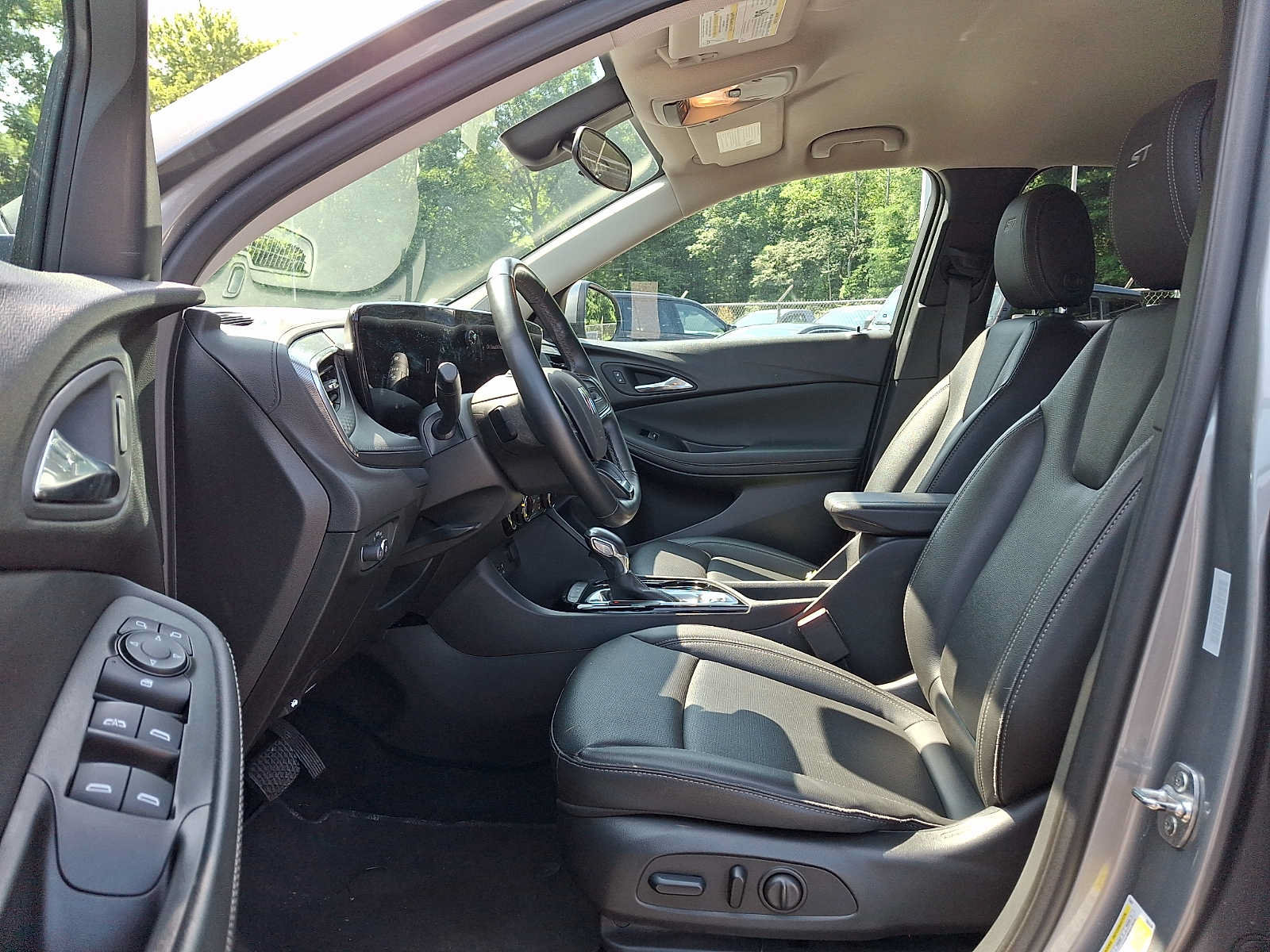 Used 2024 Buick Encore GX Sport Touring w/ Comfort Package FWD image 14