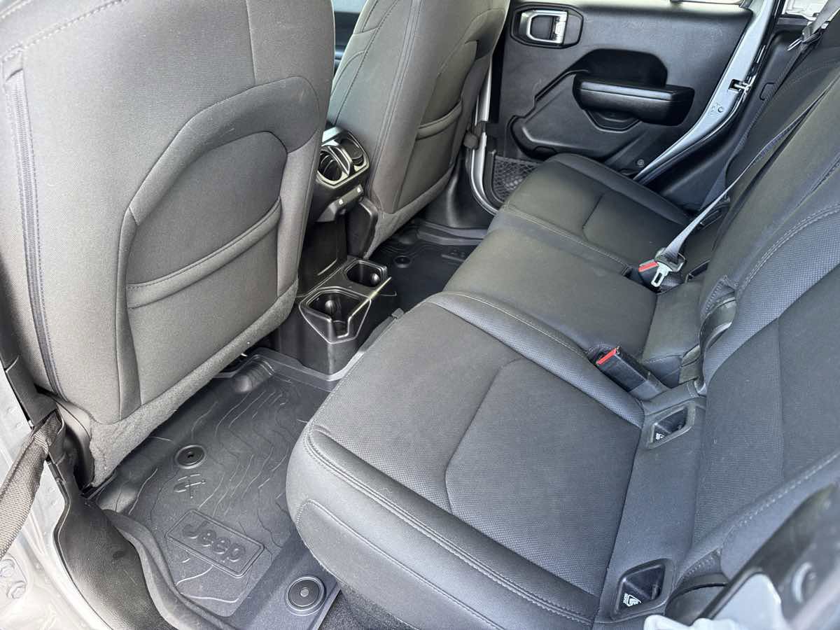 Used 2021 Jeep Gladiator Sport AWD/4WD image 22