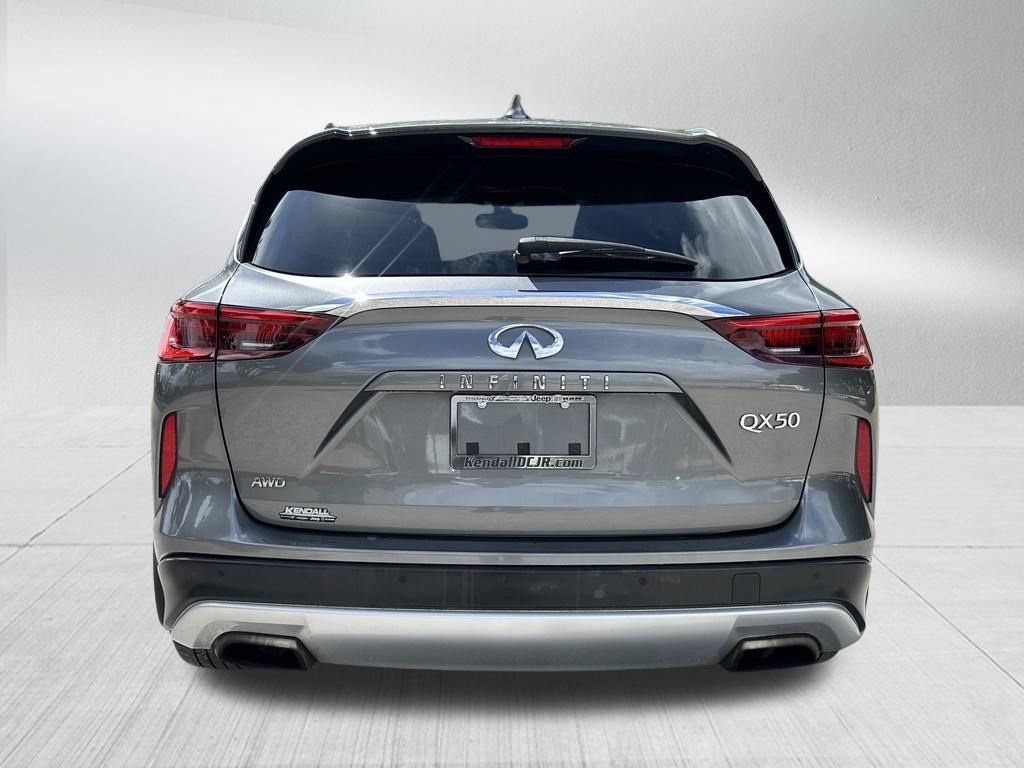 Used 2019 INFINITI QX50 Essential w/ Sensory Package AWD/4WD image 6