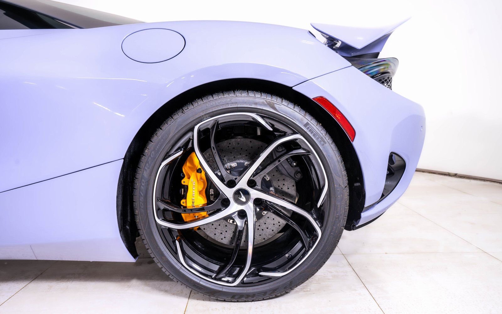 Used 2025 McLaren 750S Spider image 19