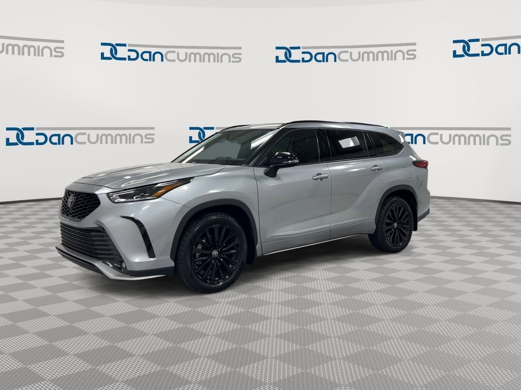 Used 2023 Toyota Highlander XSE AWD/4WD image 4
