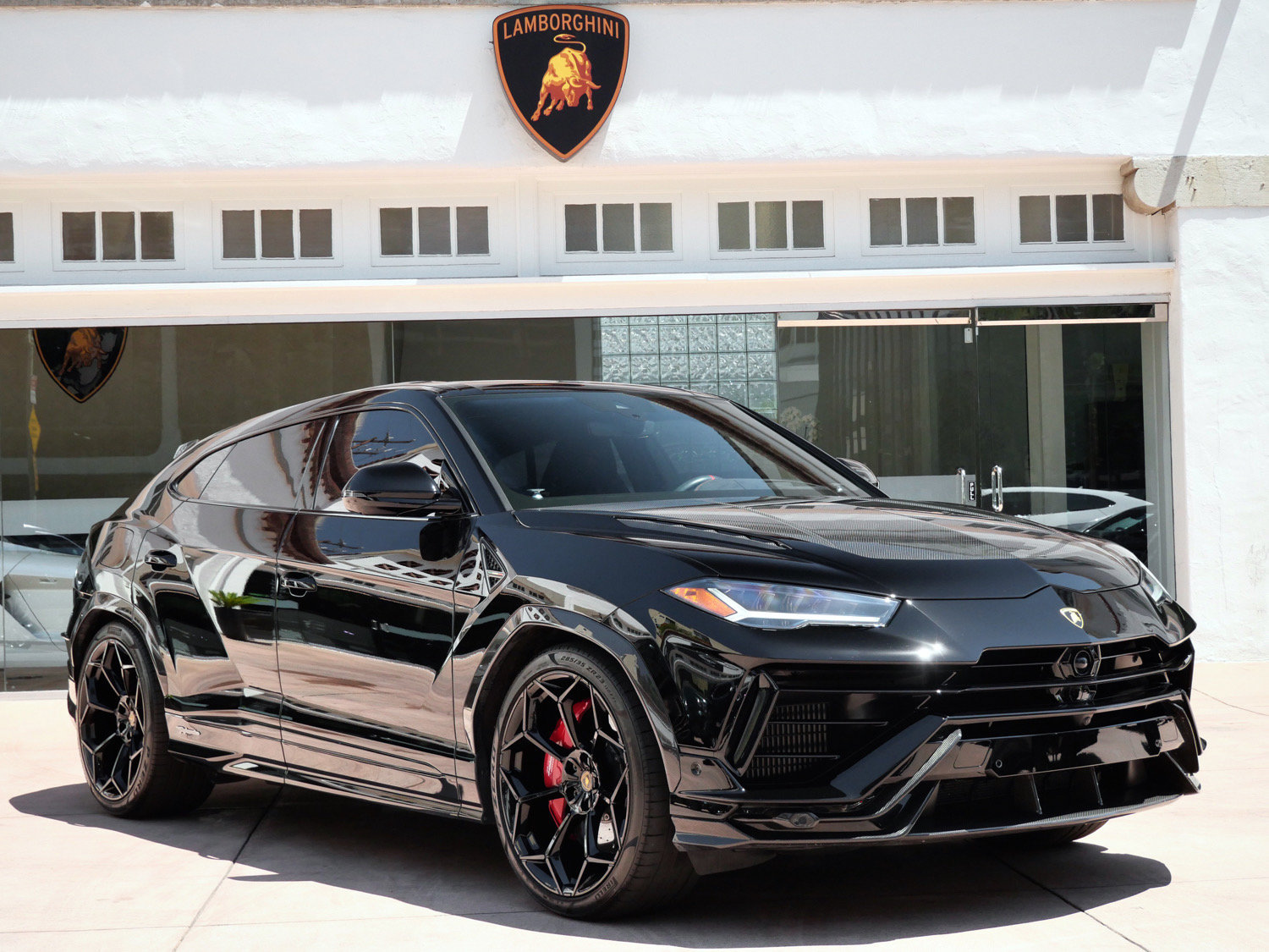 Used 2024 Lamborghini Urus Performante AWD/4WD image 1