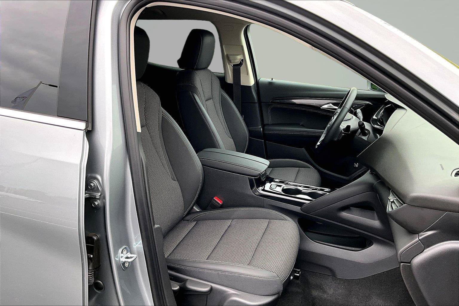 Used 2023 Buick Envision Preferred AWD/4WD image 8