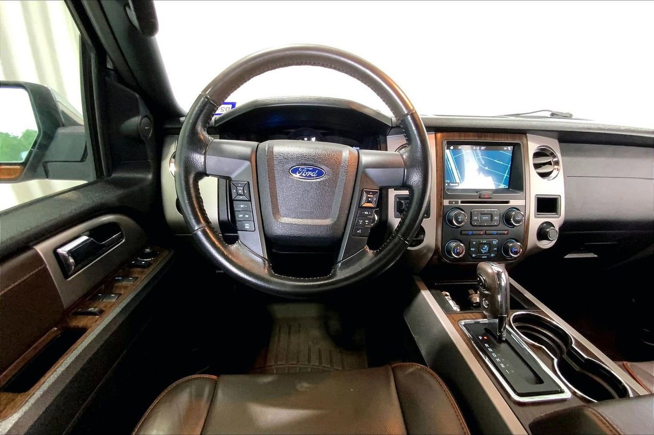 Used 2017 Ford Expedition EL King Ranch RWD image 14