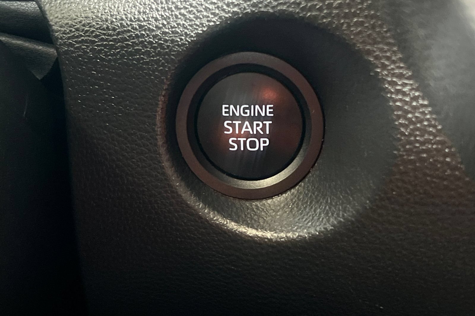 Certified 2025 Toyota Corolla Cross LE AWD/4WD image 19