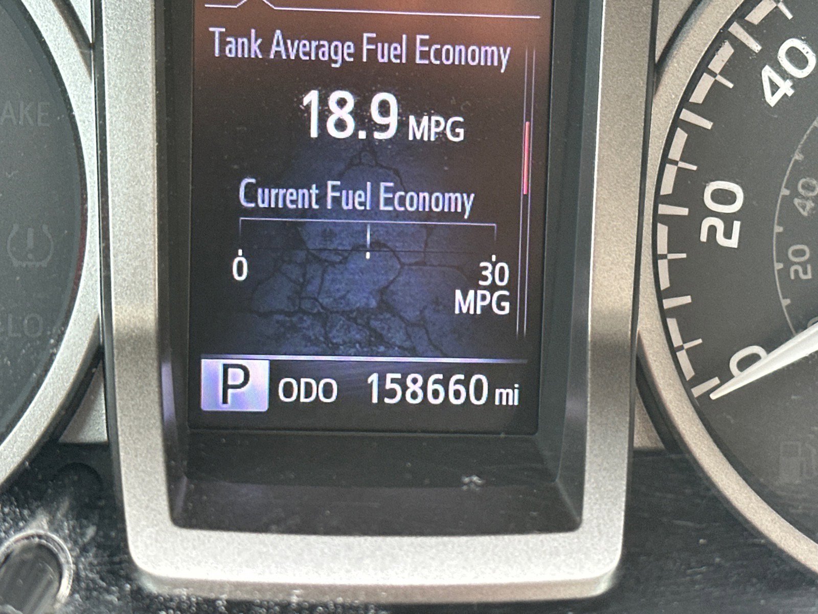 Used 2017 Toyota Tacoma 2WD Access Cab image 9