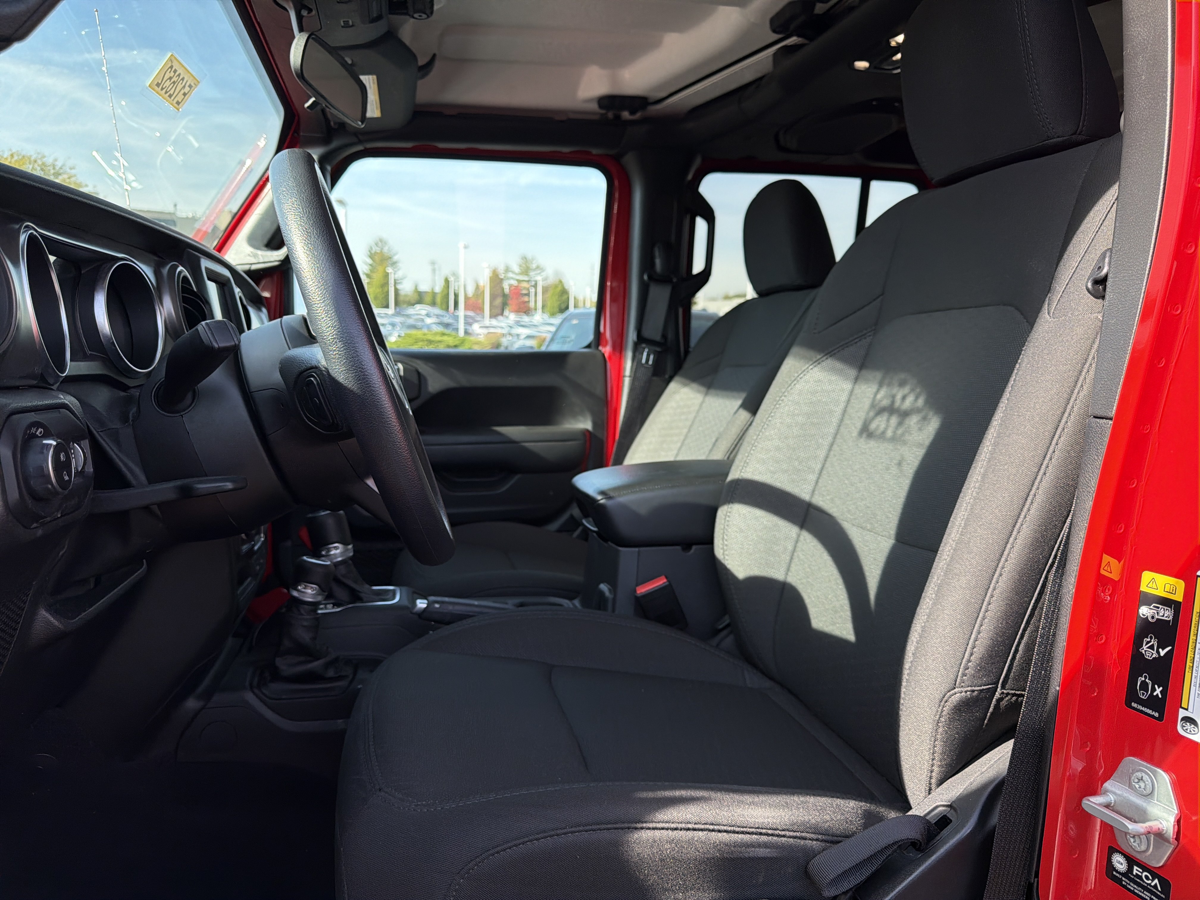 Used 2023 Jeep Gladiator Sport AWD/4WD image 12