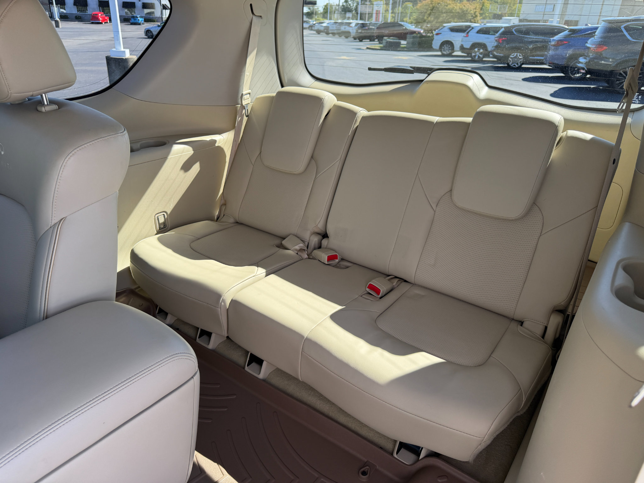 Used 2013 INFINITI QX56 4WD w/ Theater Pkg image 22