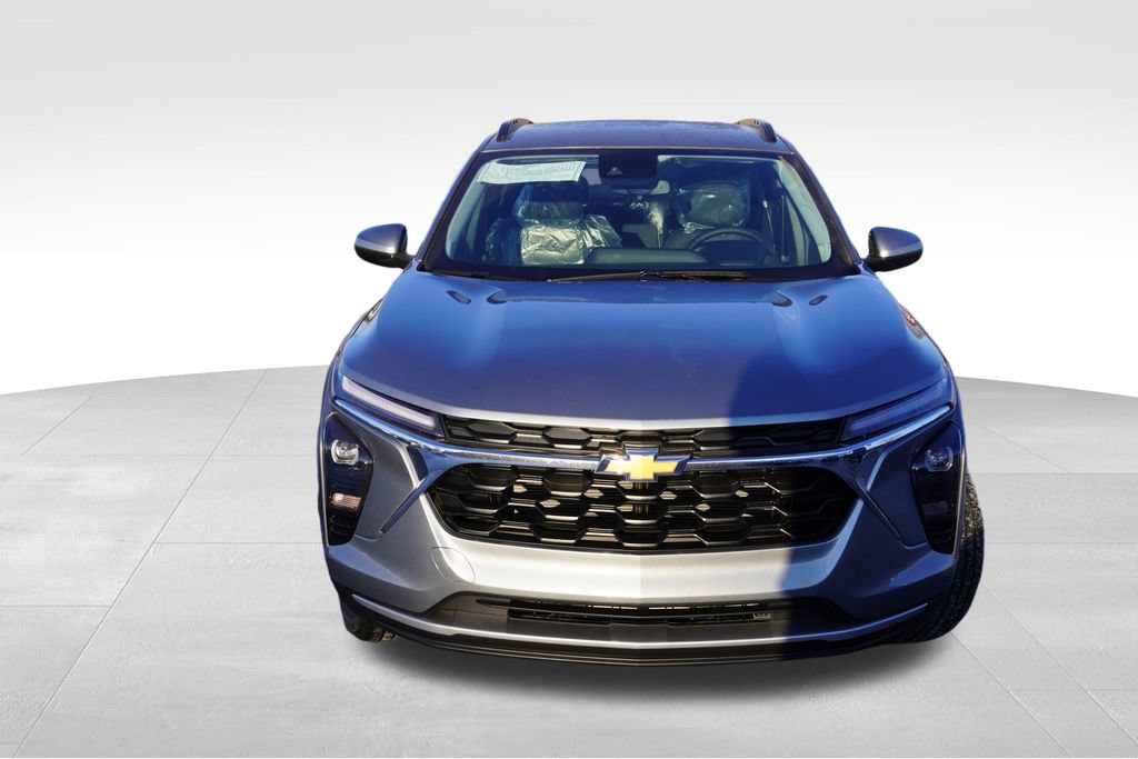 New 2026 Chevrolet Trax LT w/ Driver Confidence Package FWD image 8