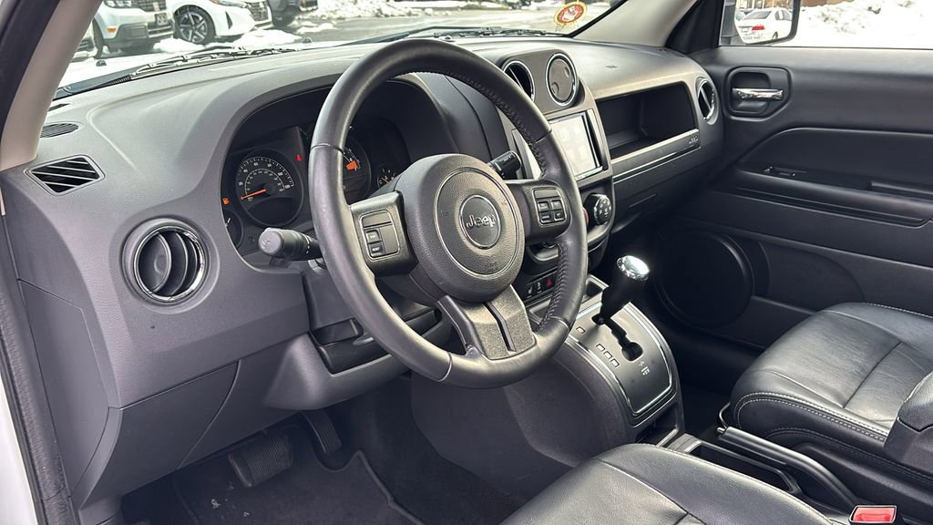 Used 2017 Jeep Patriot High Altitude image 24