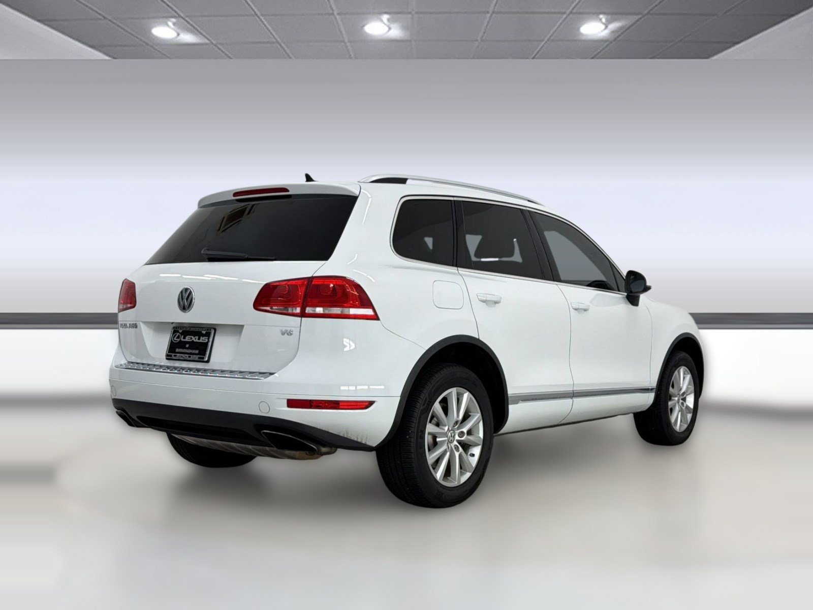 Used 2013 Volkswagen Touareg Sport AWD/4WD image 9