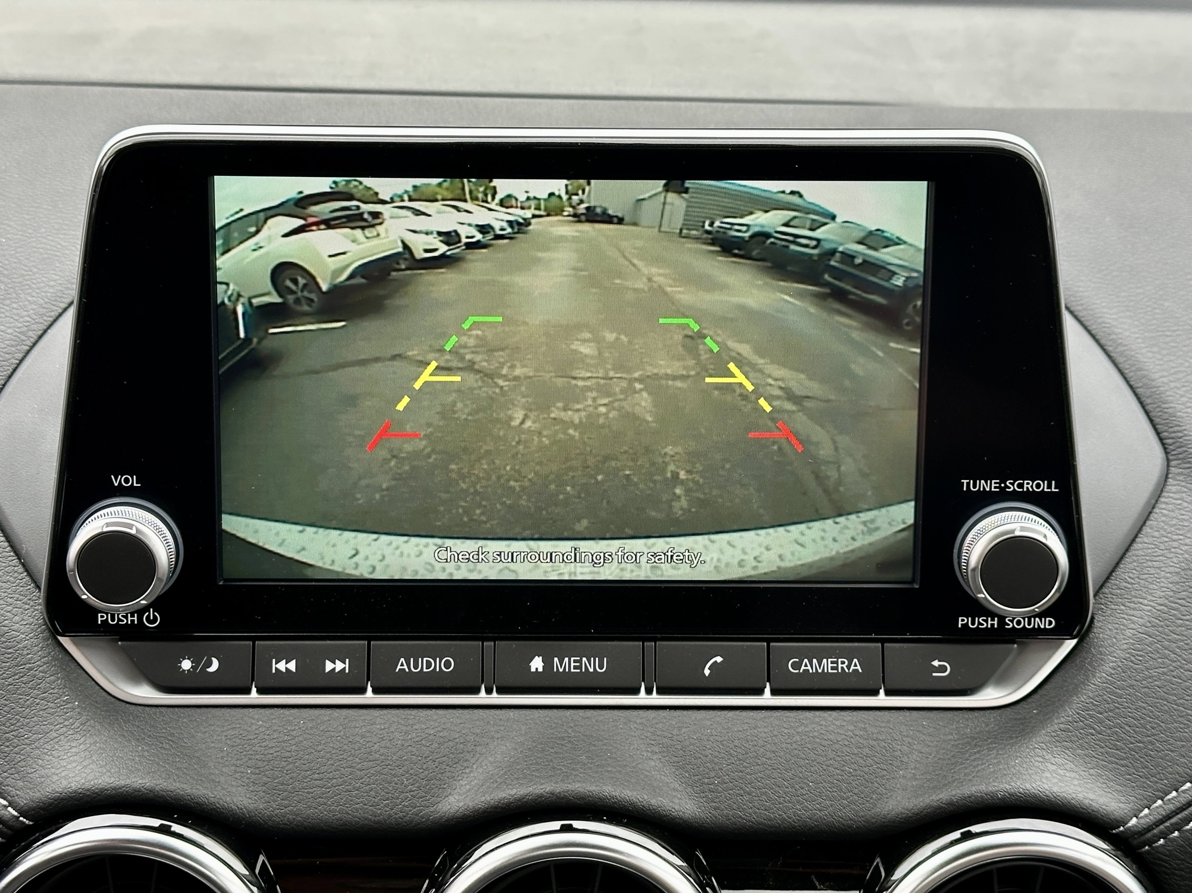 Used 2025 Nissan Sentra SV image 8