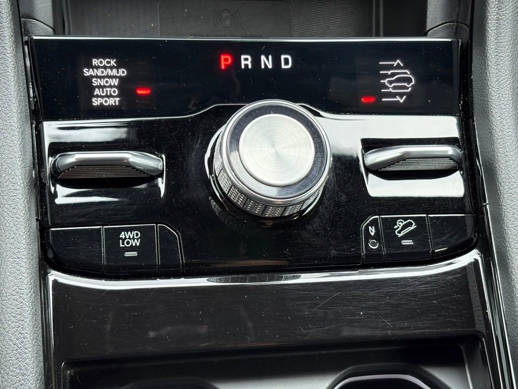 Used 2024 Jeep Grand Cherokee L Summit w/ Rear Seat Video Group I image 39