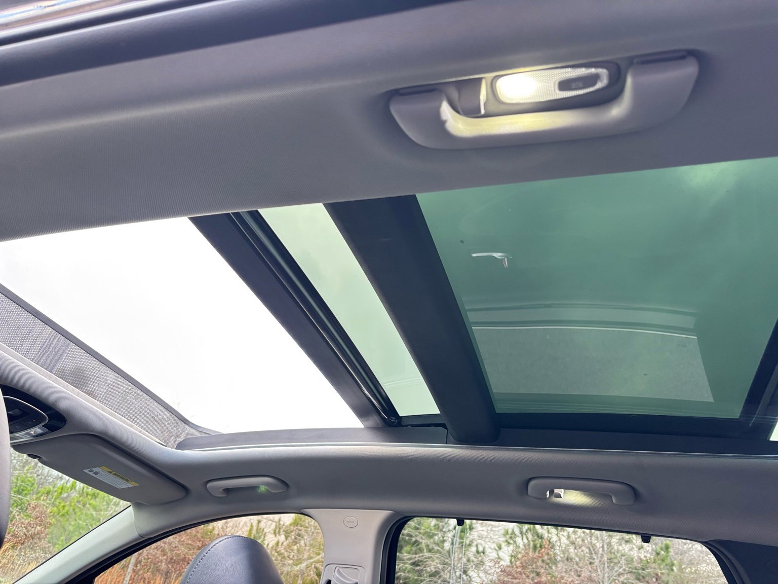 Used 2023 Hyundai Santa Fe SEL w/ Premium Package image 21