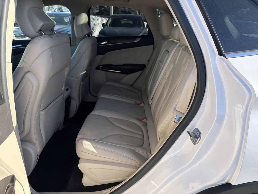Used 2017 Lincoln MKC Reserve w/ Lincoln MKC Climate Package AWD/4WD image 13