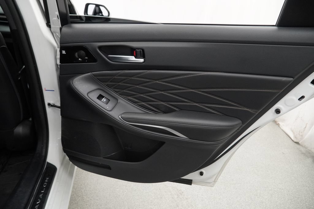 Used 2021 Toyota Avalon Limited w/ Advanced Safety Package FWD image 48