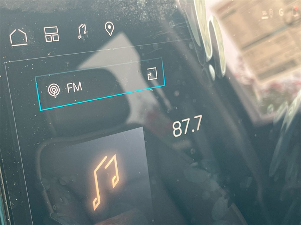 New 2025 GMC Yukon Elevation image 20