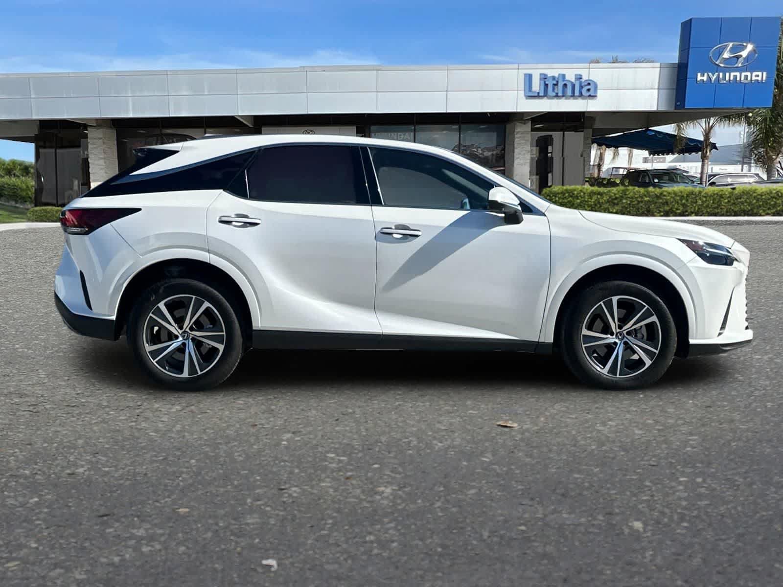 Used 2025 Lexus RX 350 Premium FWD image 9