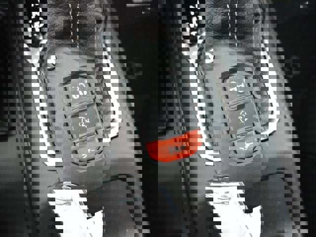 Used 2023 Jeep Wrangler Unlimited Sahara w/ Cold Weather Group image 18