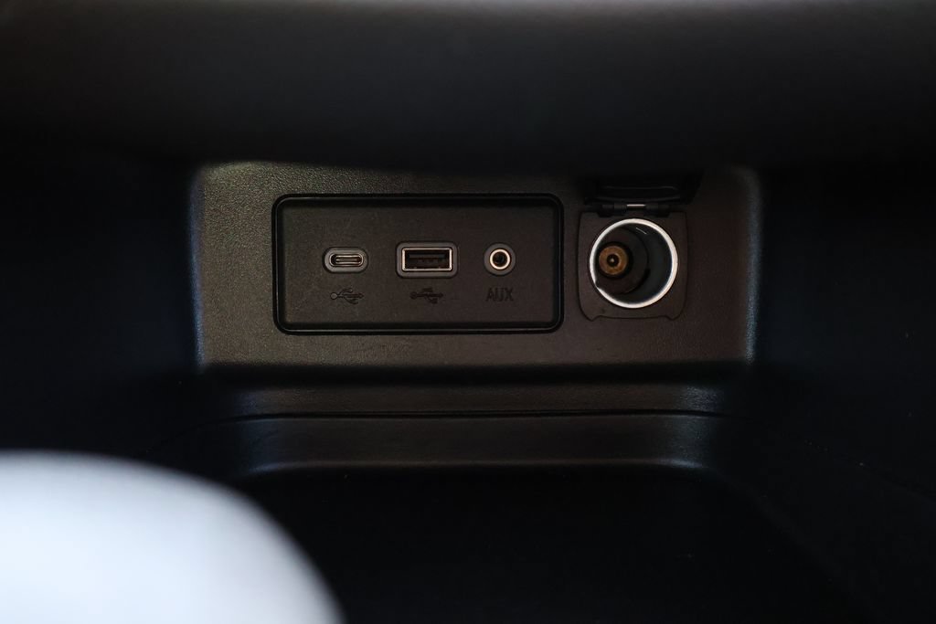 Used 2024 Chevrolet Equinox LT FWD image 28