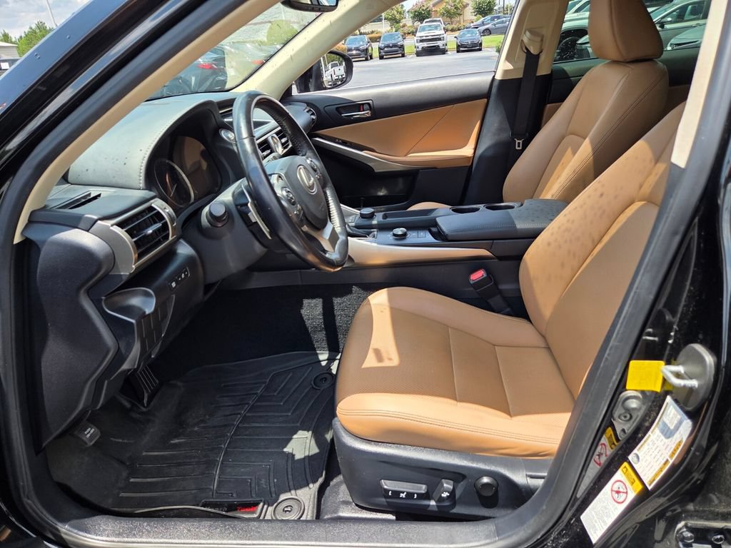 Used 2016 Lexus IS 200t w/ Premium Package RWD image 5