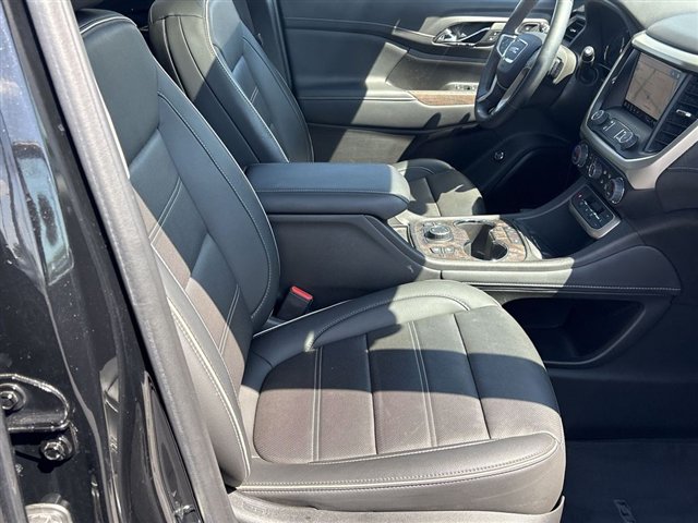 Certified 2023 GMC Acadia Denali w/ Denali Ultimate Package AWD/4WD image 28