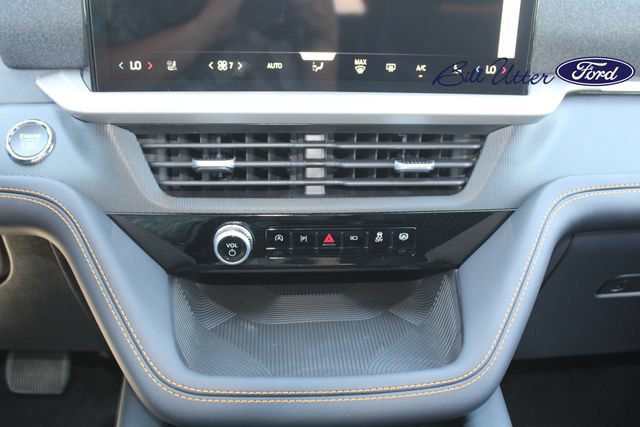 New 2027 Ford Explorer Tremor w/ Tremor Convenience Package AWD/4WD image 14