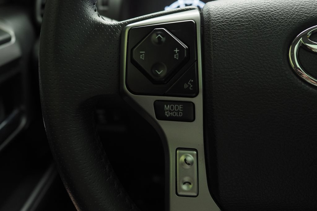 Used 2022 Toyota 4Runner SR5 Premium w/ Moonroof Package AWD/4WD image 14