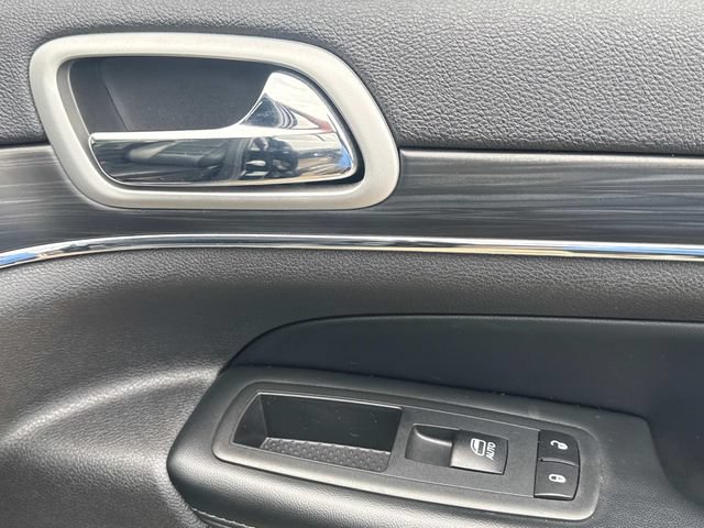 Used 2020 Jeep Grand Cherokee Limited RWD image 21