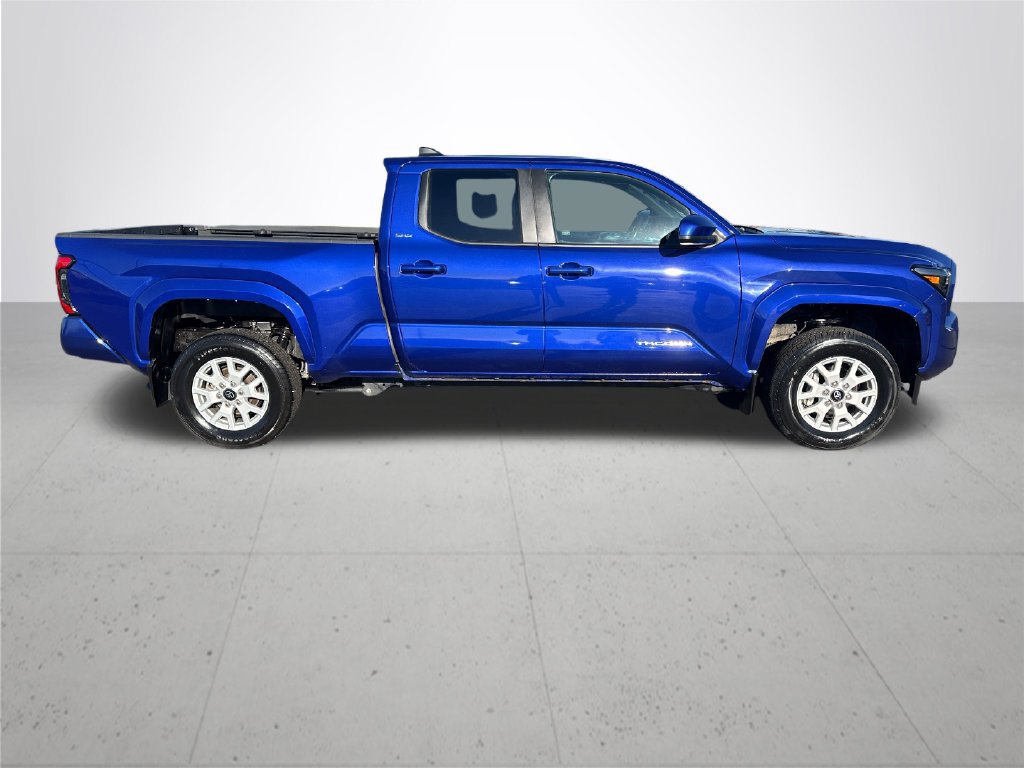 Certified 2024 Toyota Tacoma SR5 AWD/4WD image 7