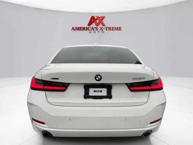 Used 2023 BMW 330i xDrive Sedan w/ Driving Assistance Package AWD/4WD image 5