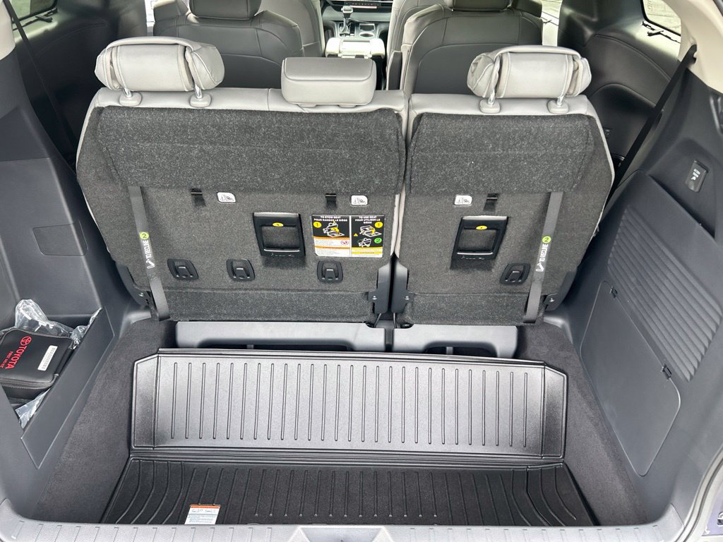 New 2026 Toyota Sienna XLE AWD/4WD image 26