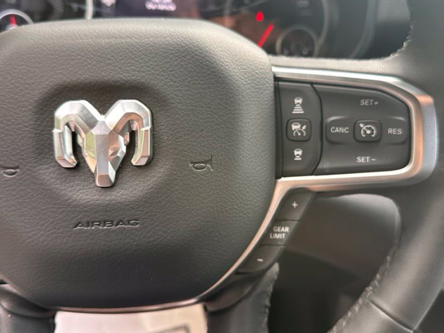 Used 2025 RAM 1500 Big Horn AWD/4WD image 24